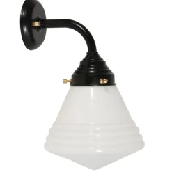 Art-déco Wandleuchte mit spitzem Opalglas