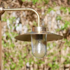 Außenlampe aus Messing mit Schirm 38-90 BR