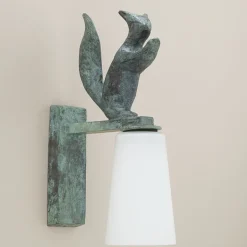 Charmante Wandleuchte mit EichhĂśrnchen-Dekor aus Bronzeguss Edy