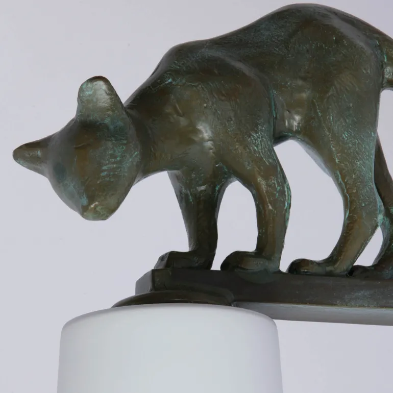 Charmante Wandleuchte mit Katzen-Dekor aus Bronzeguss Lola
