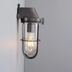 Deckslampe mit vergittertem Zylinderglas 7401