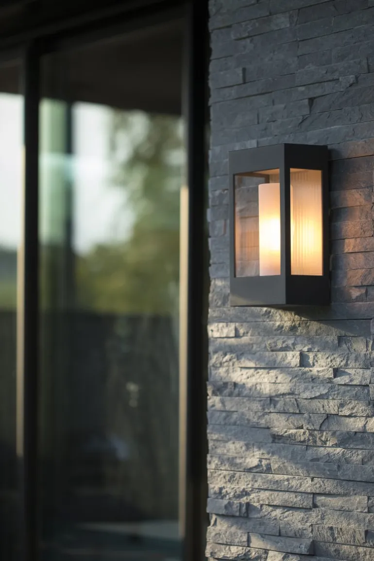Design-Kassetten-Wandleuchte mit Diffusor Brick