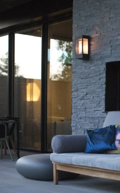 Design-Kassetten-Wandleuchte mit Diffusor Brick