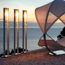 Design-Stehleuchte DOME für außen mit eingehängtem Glas