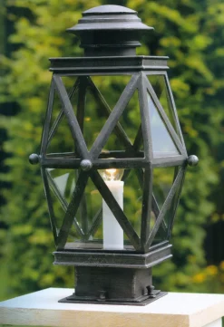 Deutsche Mauerleuchte aus Schmiedeeisen AL 6801