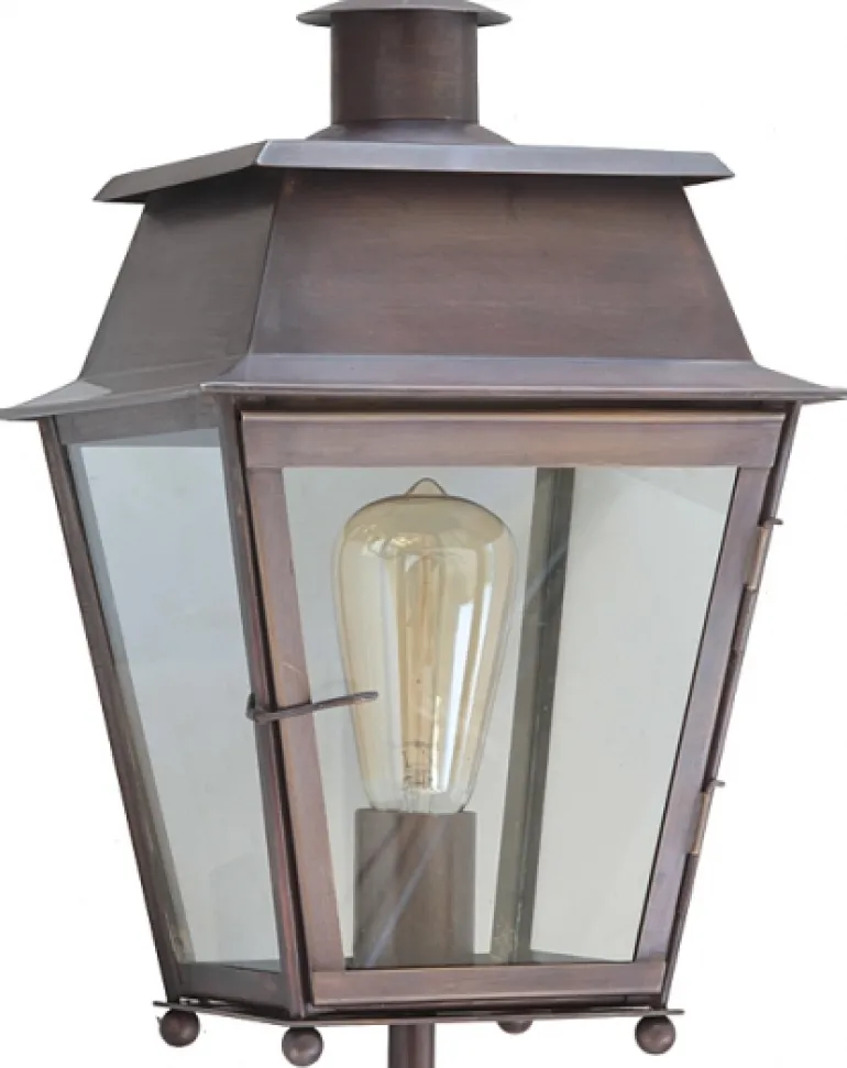 Elegante Wandlaterne Bordeaux mit Messingarm