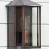 Flache bayerische Wandleuchte Passau aus Messing oder Kupfer