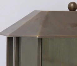 Flache zweiflammige Wandleuchte Kempten aus Messing oder Kupfer