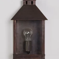 Französische Außen-Wandleuchte Luxembourg 2135 aus Messing