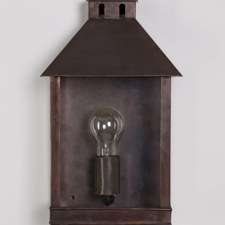 Französische Außen-Wandleuchte Luxembourg 2135 aus Messing