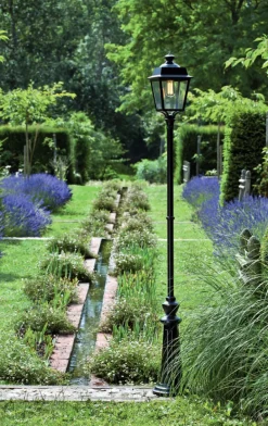 Französische Garten-Laterne Place des Vosges 1