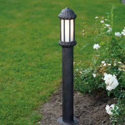 Gartenleuchte / Pollerleuchte aus Schmiedeeisen mit Opalgas AL 6907