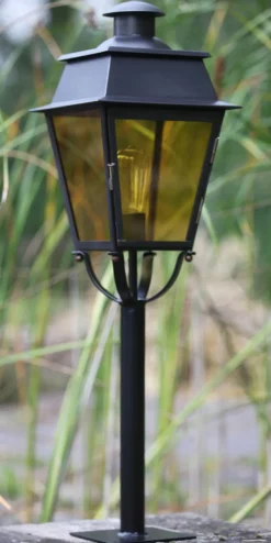 Gartenleuchte Bordeaux GM mit Mast Pilier und Leitereisen