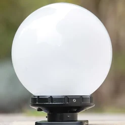 Glaskugel-Außenleuchte Terra lumi 250 mit flachem Sockel