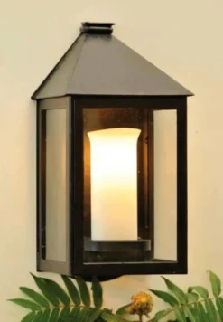 Große flache Wandleuchte WL 3531 aus Schmiedeeisen