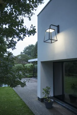 Große offene Wandlaterne Lampiok 4, IP65