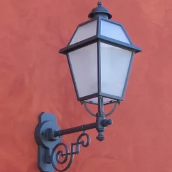 Historische Wandlaterne für Außen