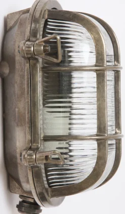 Holophanglas-Außenlampe aus Messing Roben