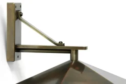 Klassische Außenwandleuchte mit Wandarm aus Messing
