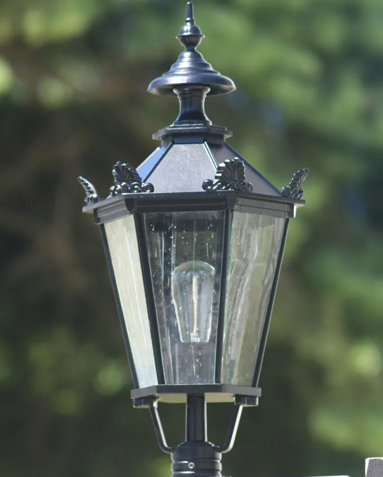 Klassische Gartenlampe SO 70 mit Guss-Laterne im Schinkelstil