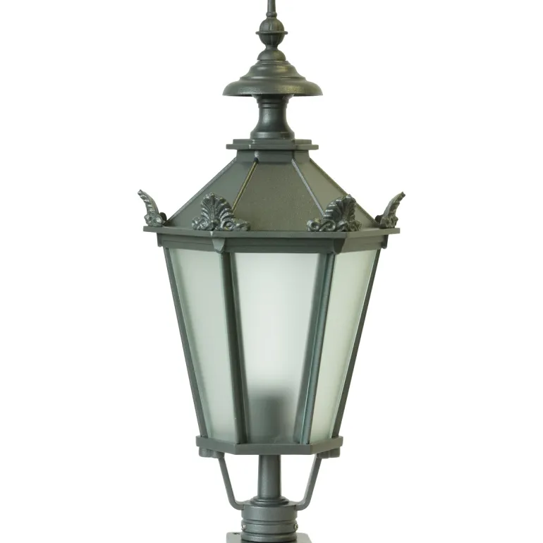Klassische Gartenlampe SO 70 mit Guss-Laterne im Schinkelstil