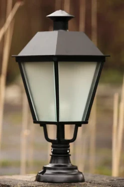 Klassische Gartenlaterne aus Aluguss Elba 50 TL