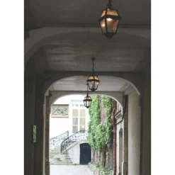 Klassische Hängelaterne Place des Vosges 2