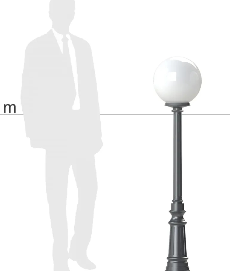 Klassische Mast-Außenleuchte mit Kugel Rodos P 02