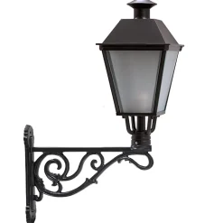 Klassische Wandleuchte fĂźr auĂen Thorn 50 TL