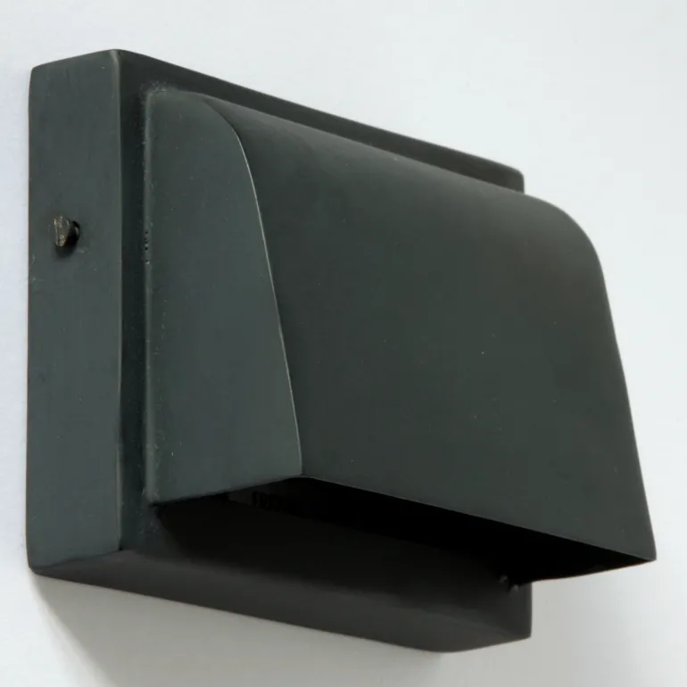 Kleine flache Design-Wandleuchte für außen PRE