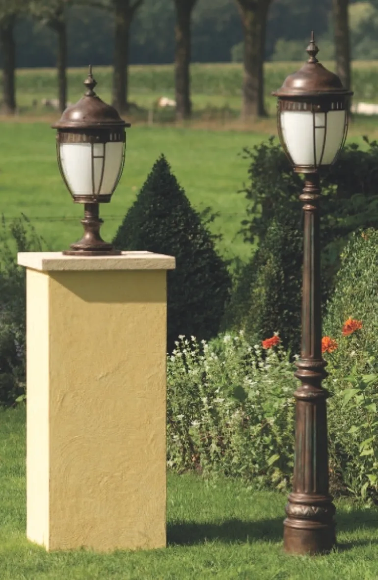 Kleine Standleuchte aus Schmiedeeisen AL 6614