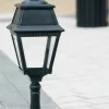 LED Sockelleuchte Avenue 2 aus Aluminium oder Messing
