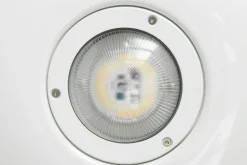 LED-Wandleuchte für außen mit IP65 und kurzem Arm