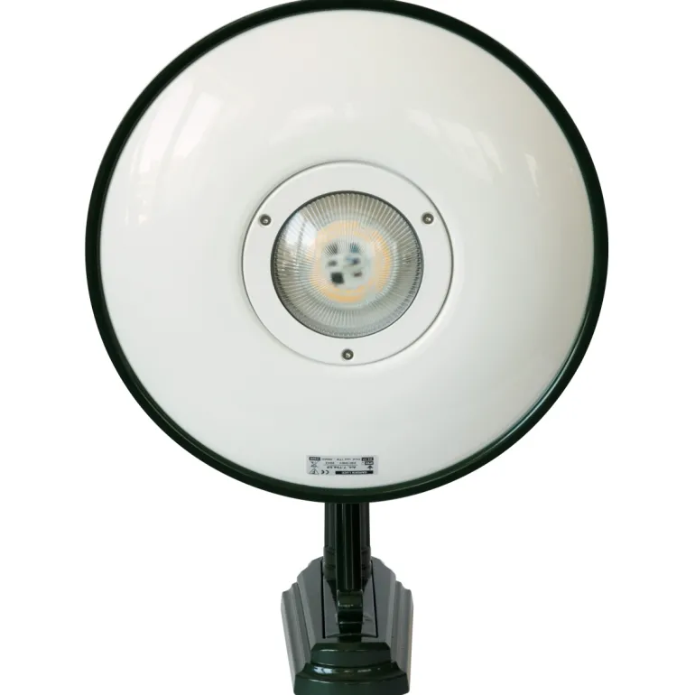 LED-Wandleuchte für außen mit IP65 und kurzem Arm