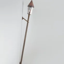 Mannshohe franzĂśsische Wandfackel aus Messing