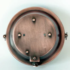 Maritime Außenwandleuchte mit rundem Holophanglas
