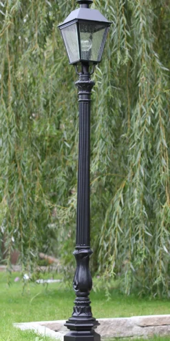 Mastleuchte mit vierseitiger Laterne SO P1.51 TL