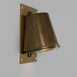 Messing-Wandstrahler Wake, mit Befestigungsplatte, IP54