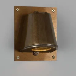 Messing-Wandstrahler Wake, mit Befestigungsplatte, IP54
