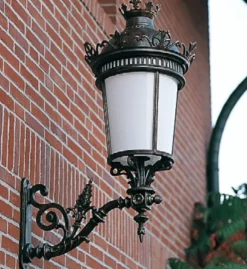 Schmiedeeisen-Wandlaterne im Empirestil WL 3410