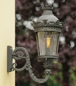 Schmiedeeisen-Wandleuchte mit rundem Glas WL 3669