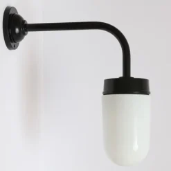 Schwarze Scheunenleuchte mit Aluminium-Wandarm 38-90 OR-Z