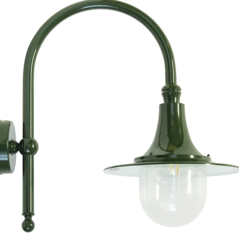 Wandlampe für außen mit tiefgezogenem Schirm