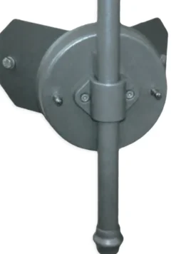 Wandlampe für außen mit tiefgezogenem Schirm