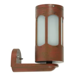 Zierliche Wandleuchte mit Rundglas
