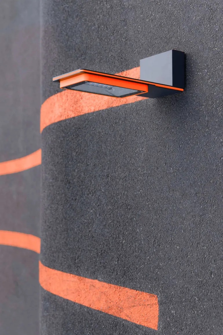 Zweifarbige LED-Wandleuchte Hector