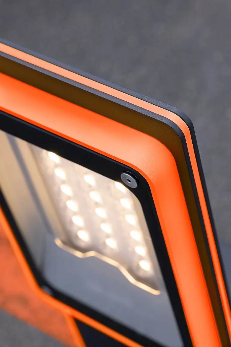 Zweifarbige LED-Wandleuchte Hector