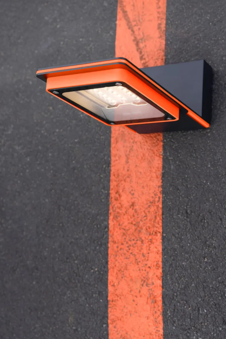 Zweifarbige LED-Wandleuchte Hector