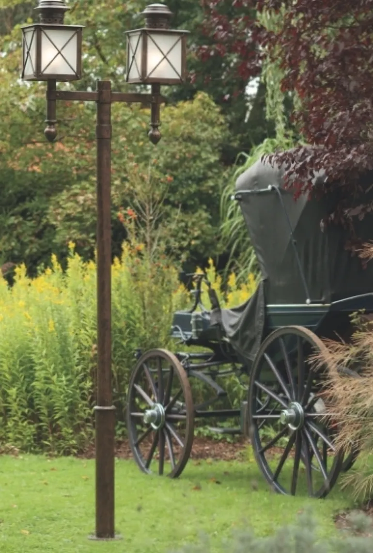 Zweiflammige Parklaterne aus Schmiedeeisen AL 6780