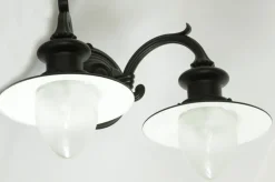 Zweiflammige Wandlampe für Außen mit Spitzzylindern